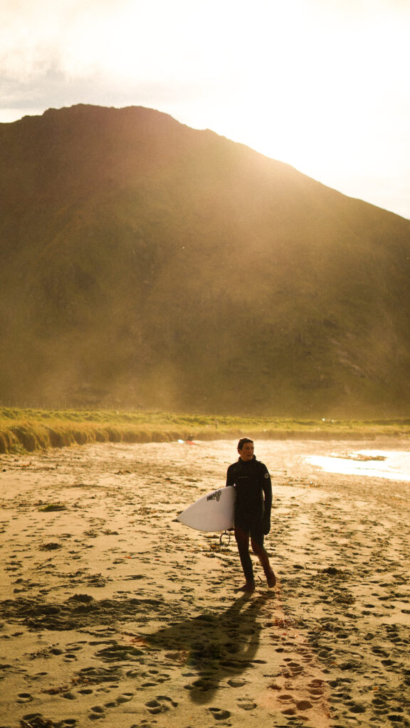 Lofoty surfer